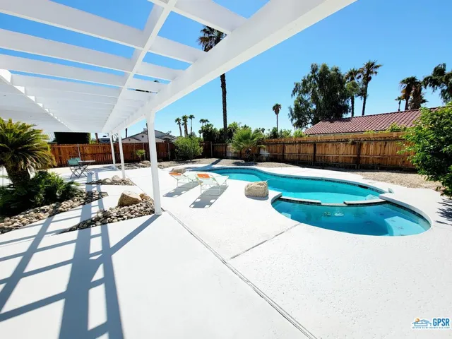 67415 Garbino Road, Cathedral City, California 92234