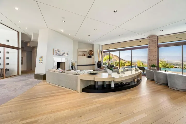 22-web-or-mls-CC_Skyridge_0922_022