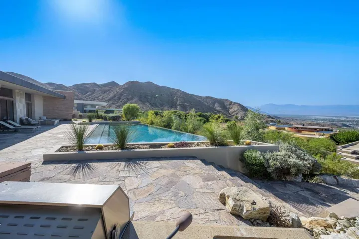 36-web-or-mls-CC_Skyridge_0922_036