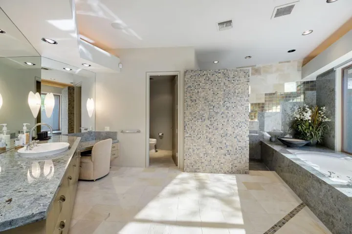 51-web-or-mls-CC_Skyridge_0922_051