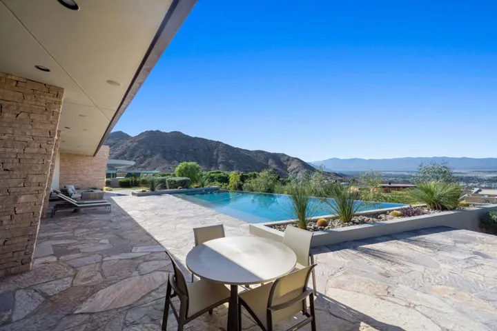 37-web-or-mls-CC_Skyridge_0922_037