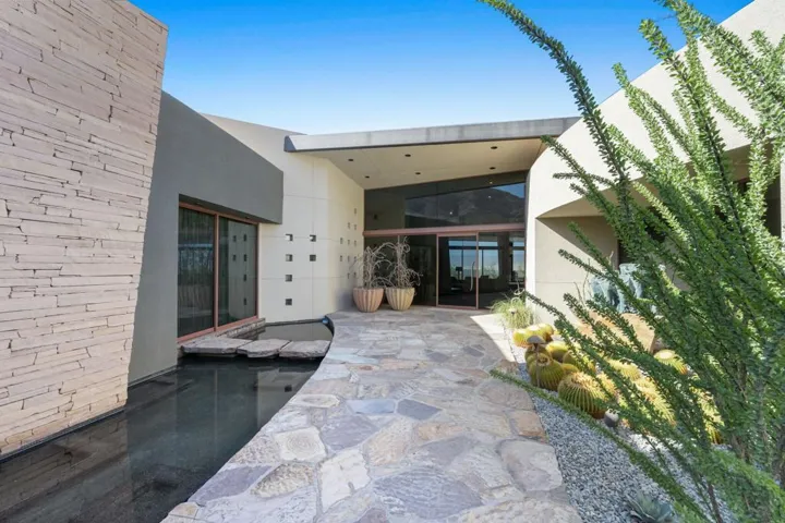 19-web-or-mls-CC_Skyridge_0922_019