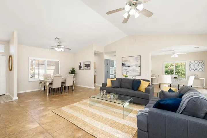18-web-or-mls-KSNaples_2022_018