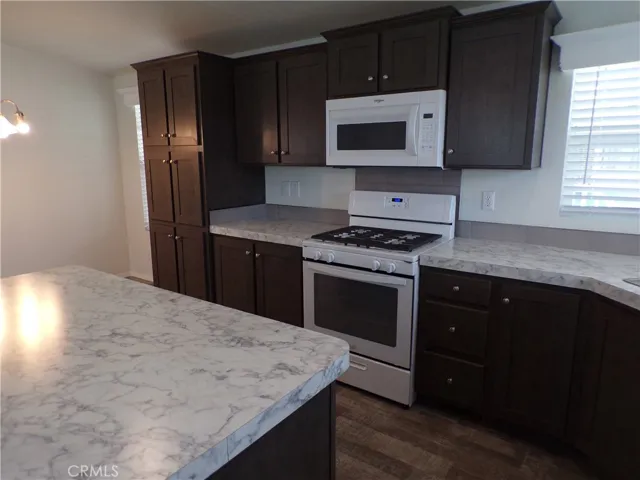 999 S Santa Fe Avenue 91, San Jacinto, California 92583