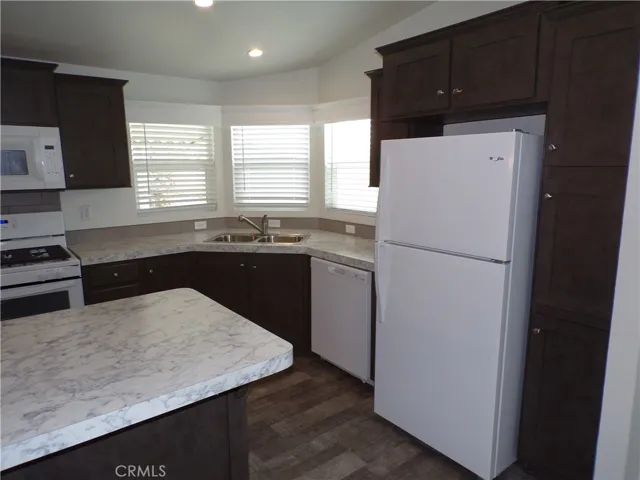 999 S Santa Fe Avenue 91, San Jacinto, California 92583