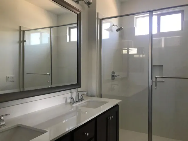 Main Floor Guest Bath