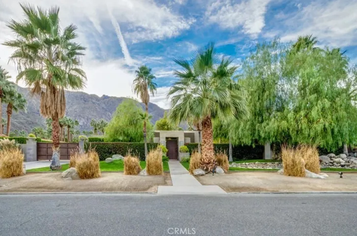 901 N Prescott Drive, Palm Springs, California 92262