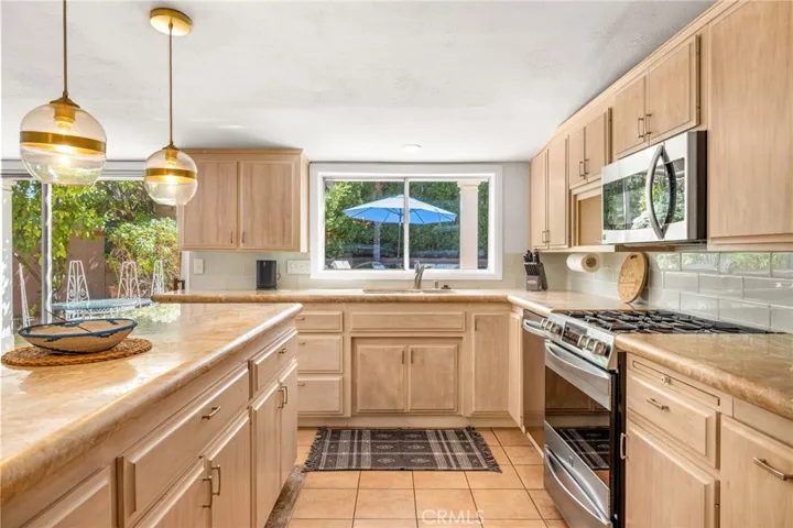 72731 Hedgehog Street, Palm Desert, California 92260