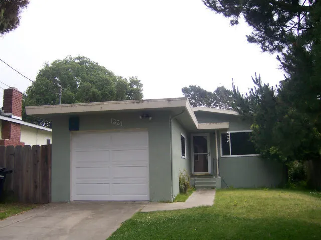 1321 David Avenue, Pacific Grove, California 93950