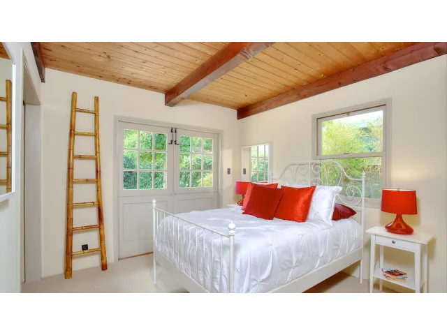 3949 Park Boulevard, Palo Alto, California 94306