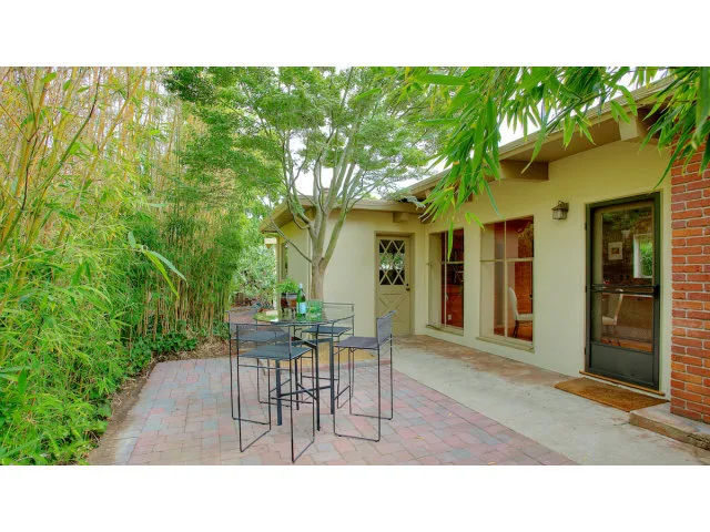 3949 Park Boulevard, Palo Alto, California 94306