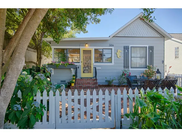 306 El Salto Drive, Capitola, California 95010
