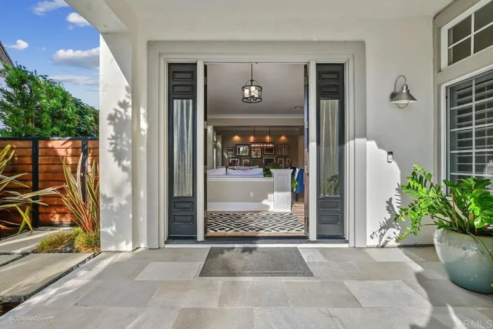 5828 Brittany Forrest Ln, San Diego, California 92130