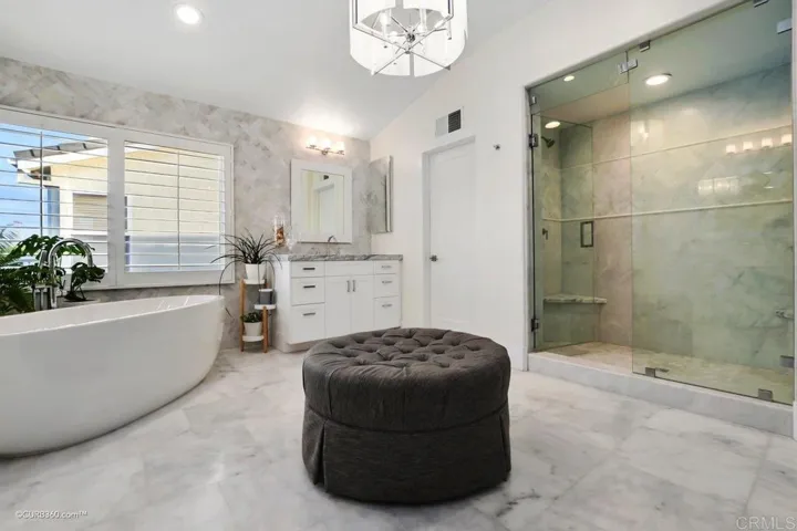 5828 Brittany Forrest Ln, San Diego, California 92130