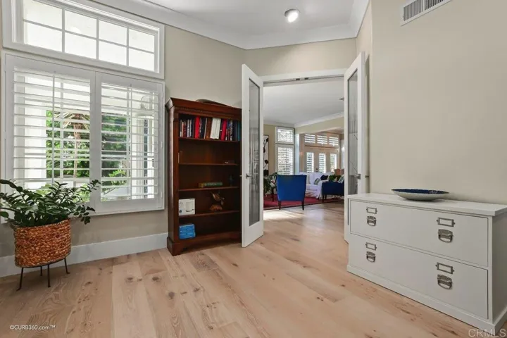 5828 Brittany Forrest Ln, San Diego, California 92130