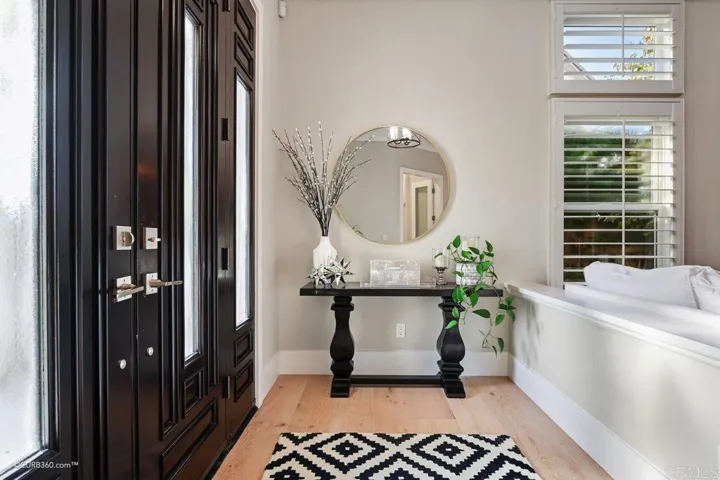 5828 Brittany Forrest Ln, San Diego, California 92130