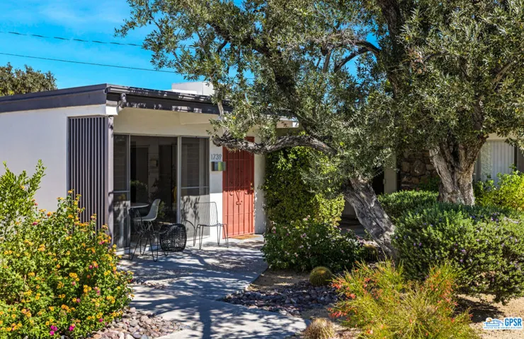1739 E Tachevah Drive, Palm Springs, California 92262