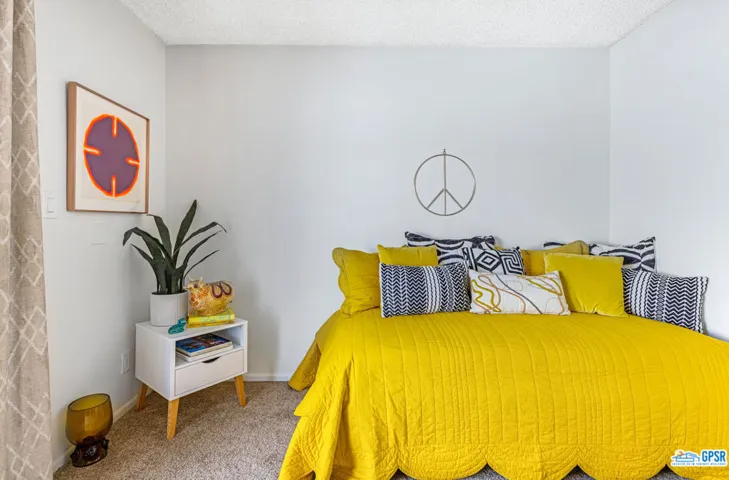 1739 E Tachevah Drive, Palm Springs, California 92262