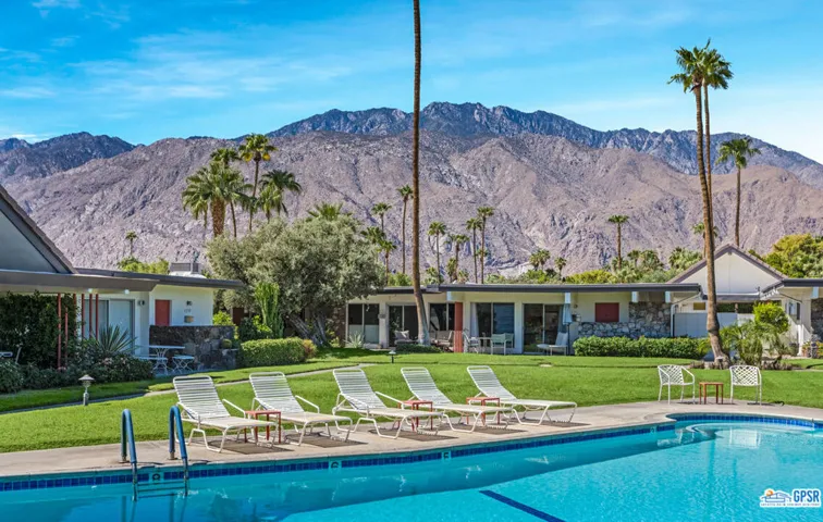 1739 E Tachevah Drive, Palm Springs, California 92262
