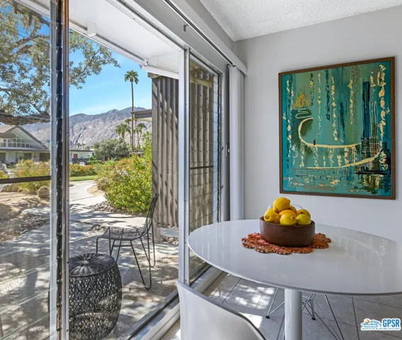 1739 E Tachevah Drive, Palm Springs, California 92262