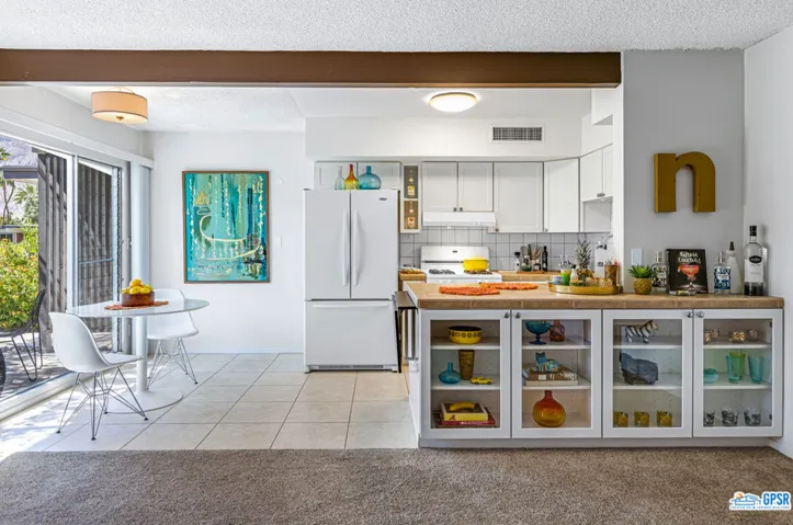 1739 E Tachevah Drive, Palm Springs, California 92262