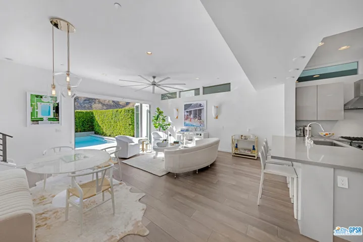 1245 Surrey Lane, Palm Springs, California 92264