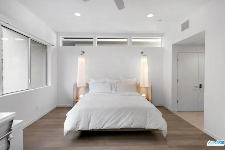 1245 Surrey Lane, Palm Springs, California 92264