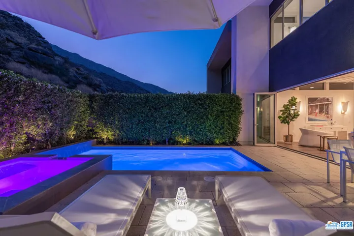 1245 Surrey Lane, Palm Springs, California 92264