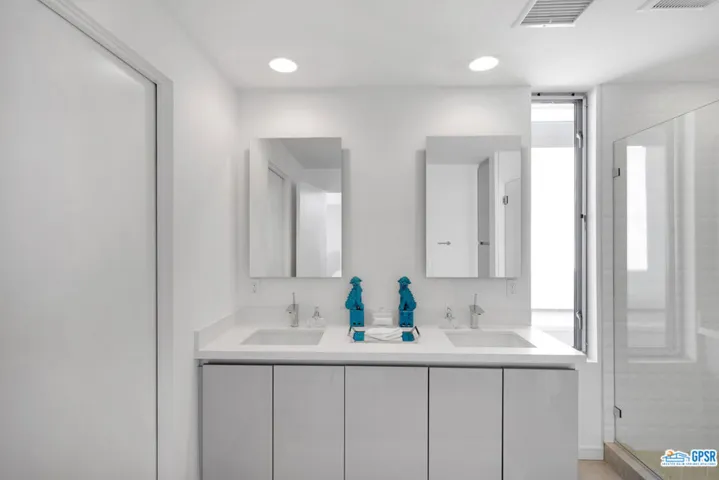 1245 Surrey Lane, Palm Springs, California 92264