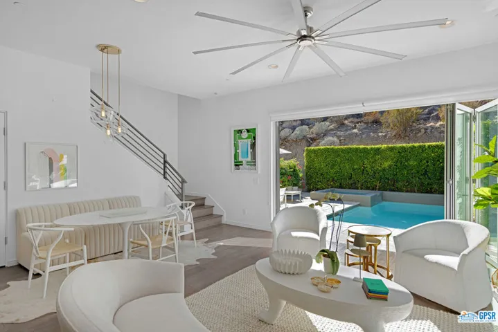 1245 Surrey Lane, Palm Springs, California 92264