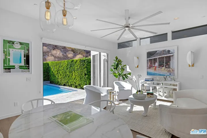 1245 Surrey Lane, Palm Springs, California 92264