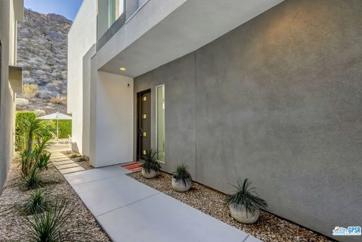 1245 Surrey Lane, Palm Springs, California 92264