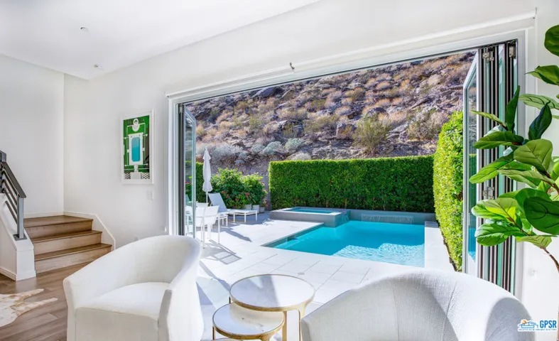 1245 Surrey Lane, Palm Springs, California 92264