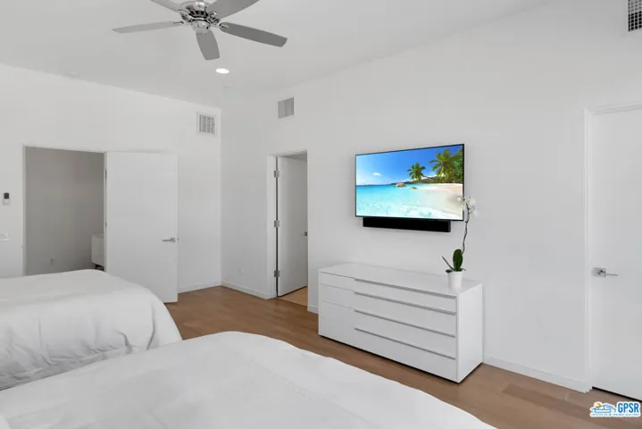 1245 Surrey Lane, Palm Springs, California 92264