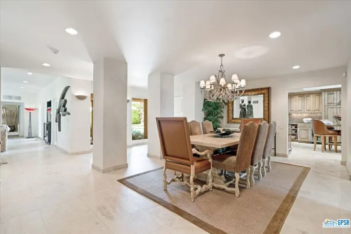 1099 E Sierra Way, Palm Springs, California 92264