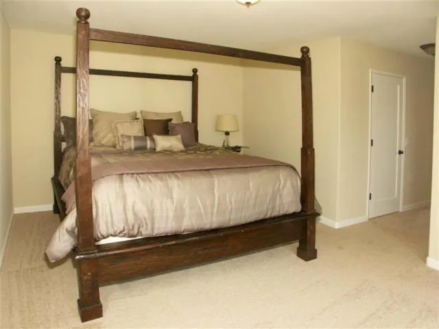 1142 Crest Avenue, Pacific Grove, California 93950