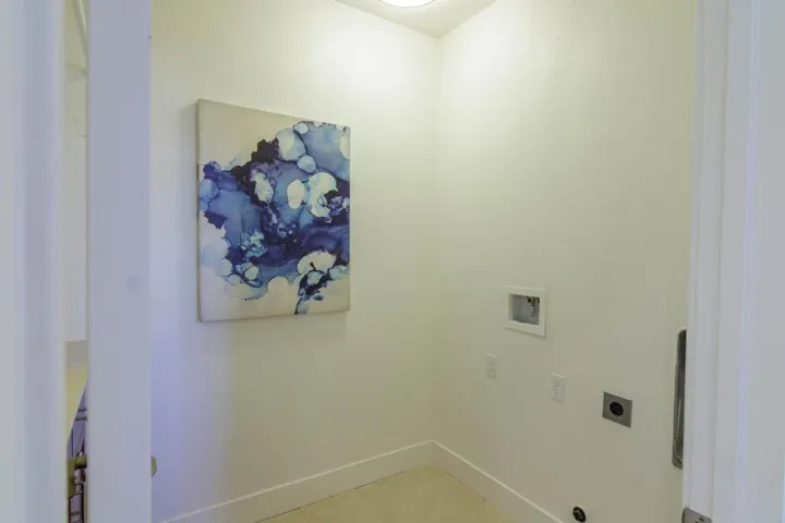9283 Rancho Hills Drive, Gilroy, California 95020