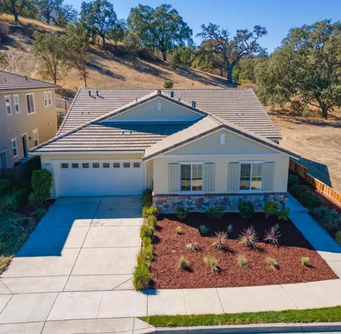 9283 Rancho Hills Drive, Gilroy, California 95020