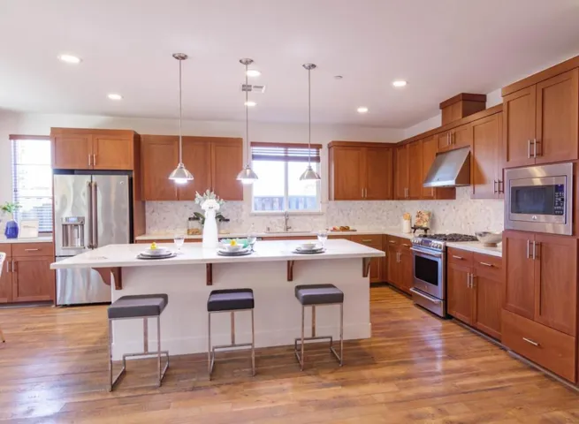 9283 Rancho Hills Drive, Gilroy, California 95020