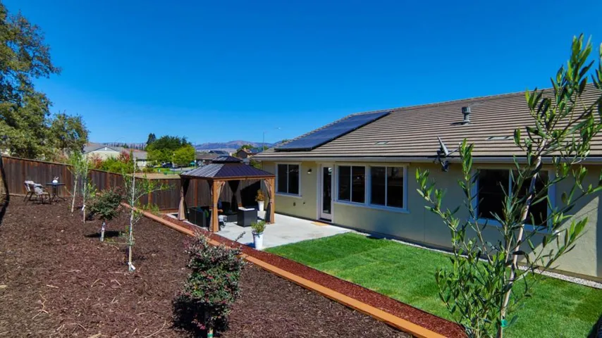 9283 Rancho Hills Drive, Gilroy, California 95020
