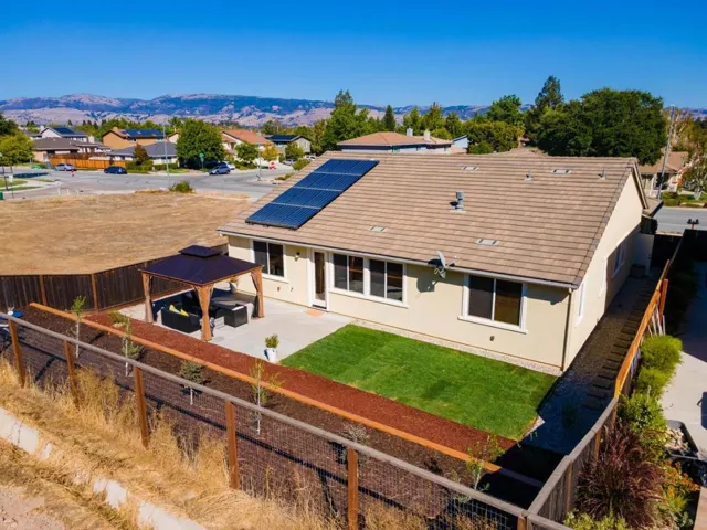 9283 Rancho Hills Drive, Gilroy, California 95020