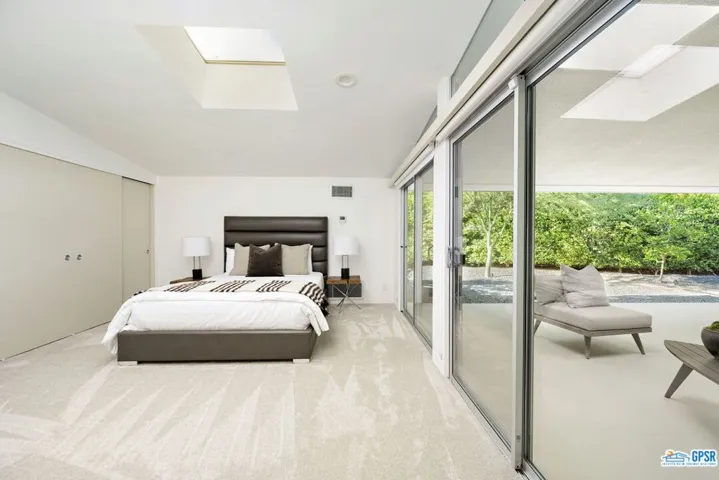 1350 Ladera Circle, Palm Springs, California 92262