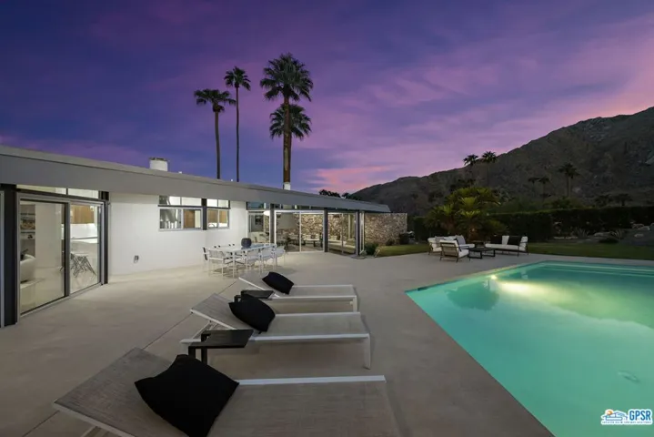 1350 Ladera Circle, Palm Springs, California 92262