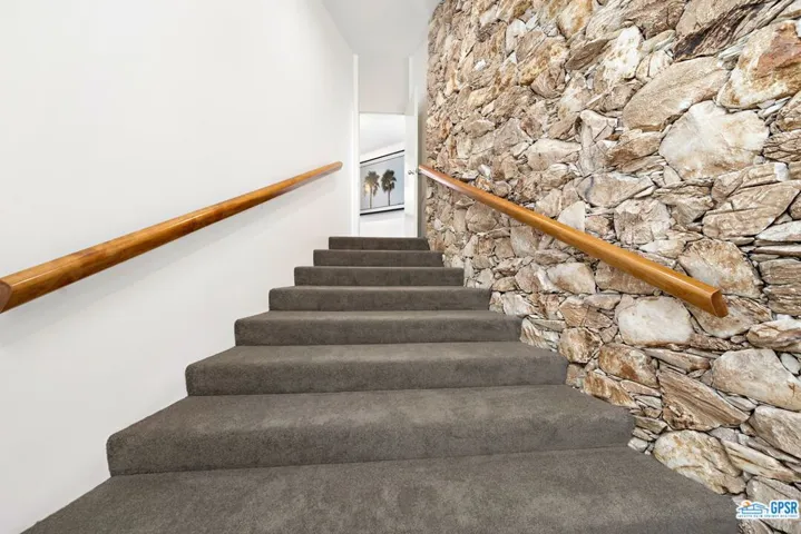 1350 Ladera Circle, Palm Springs, California 92262