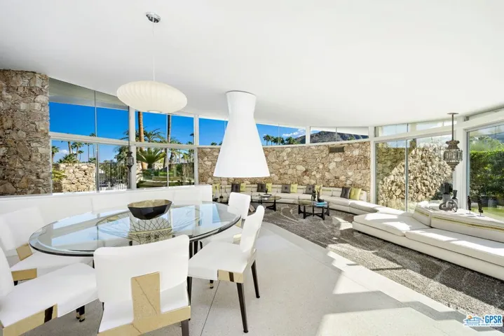 1350 Ladera Circle, Palm Springs, California 92262