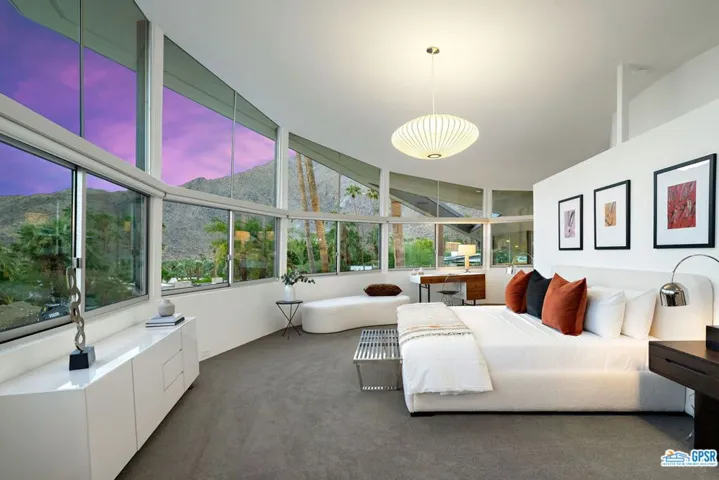 1350 Ladera Circle, Palm Springs, California 92262