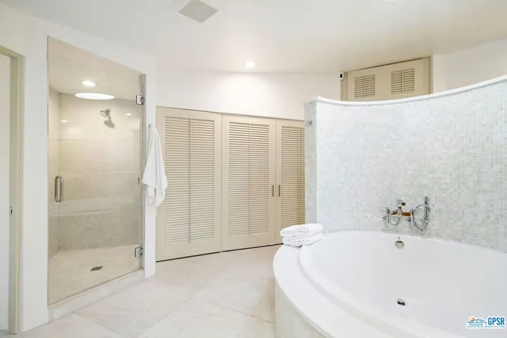 1350 Ladera Circle, Palm Springs, California 92262