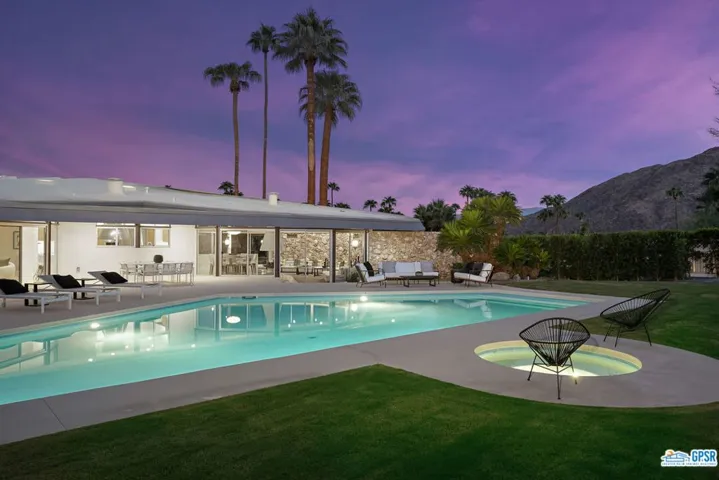 1350 Ladera Circle, Palm Springs, California 92262