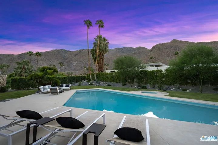 1350 Ladera Circle, Palm Springs, California 92262