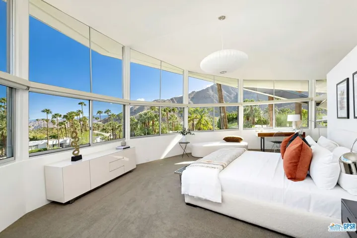 1350 Ladera Circle, Palm Springs, California 92262